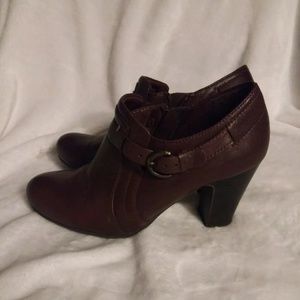 Bare Traps Glamour Brown Leather Bootie Ankle Boot